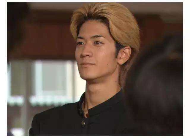 男士发型攻略 经典发型的时髦设计元素