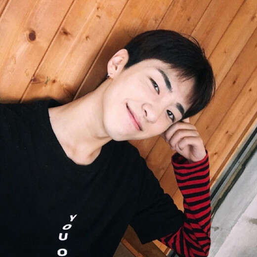 最新男生韩式发型图片 小鲜肉潮男们的必备发型