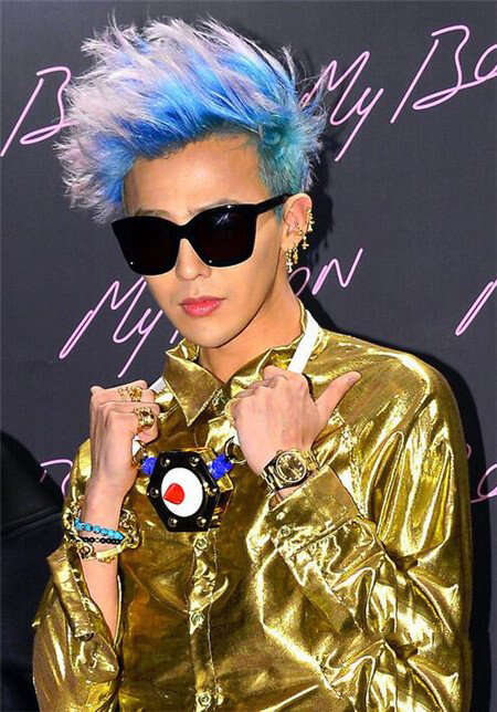 成熟男发型选择 油头发型和飞机头发型你选哪个