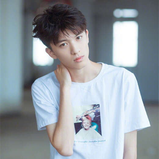 女生理想男朋友的发型 男生帅气的短发发型