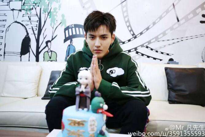 吴亦凡发型教程来袭