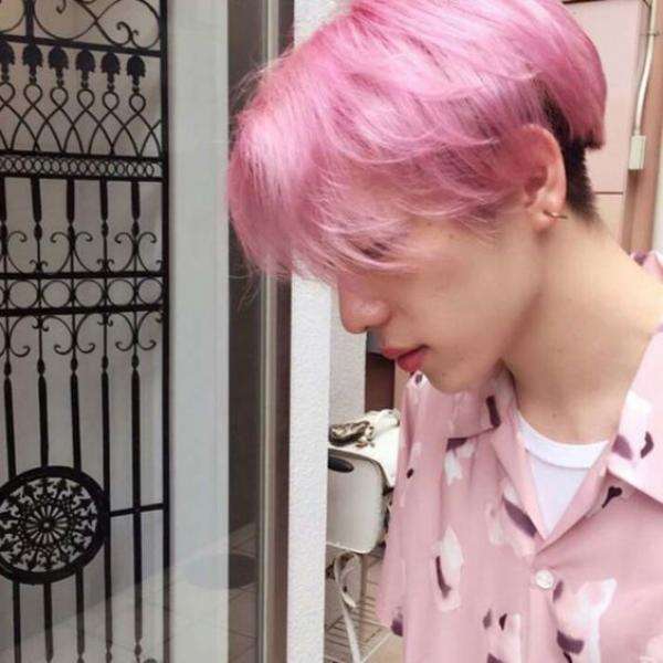 男生短发染什么颜色 男生桃红色染发图片