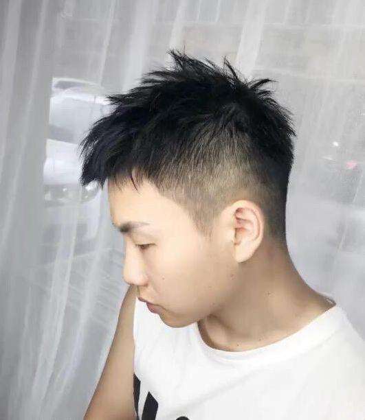 坏坏的男生发型图片 男生雅痞风格发型设计