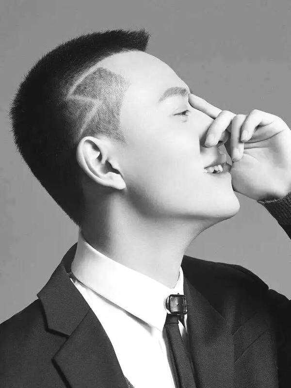 男生圆寸板寸毛寸头发型有什么不同?