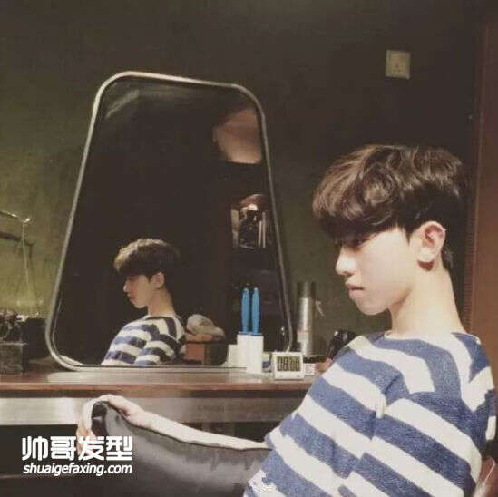 四款最适合小鲜肉的发型 高颜值90后男生流行发型