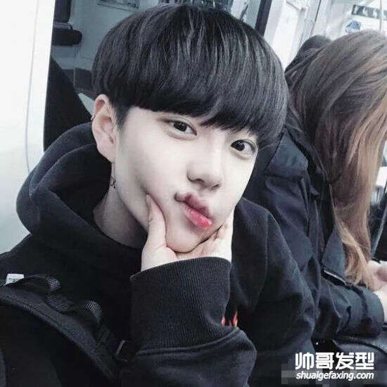 四款最适合小鲜肉的发型 高颜值90后男生流行发型