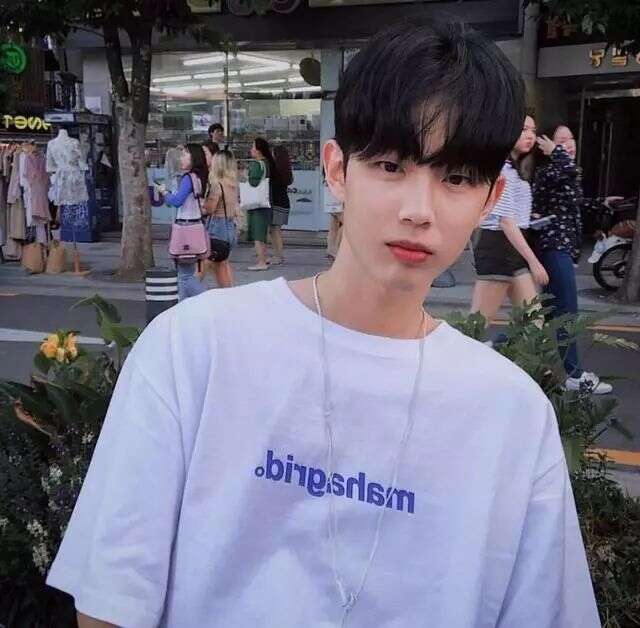 开学季换发型撩妹 校草级男生都留什么发型