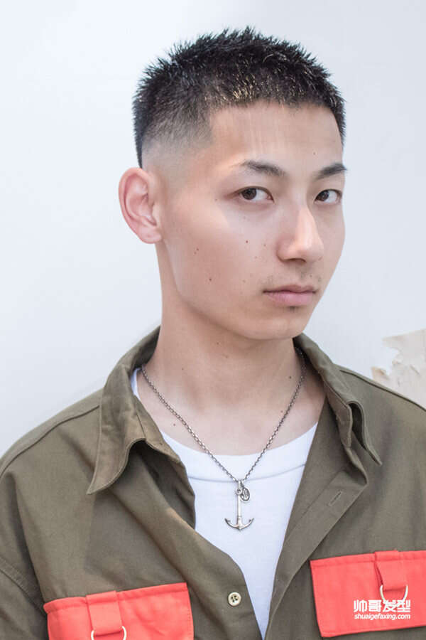 男生短发怎么剪好看 男生超短的发型图片