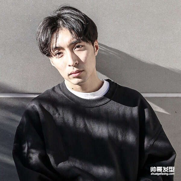好看的男生短发 黑色短发男生最帅