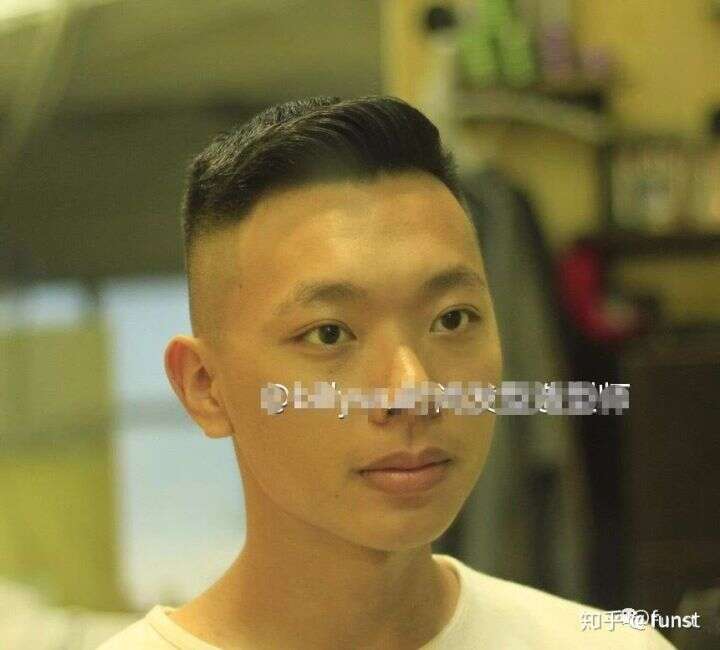 男生油头发型造型过程 油头发型的优点和不足