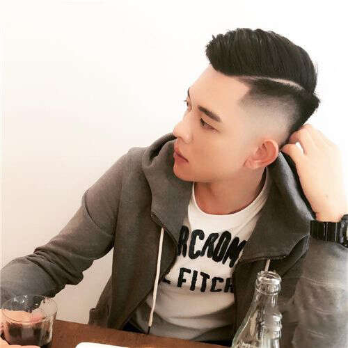2019男生有哪些流行发型 男生齐眉平刘海依旧火爆