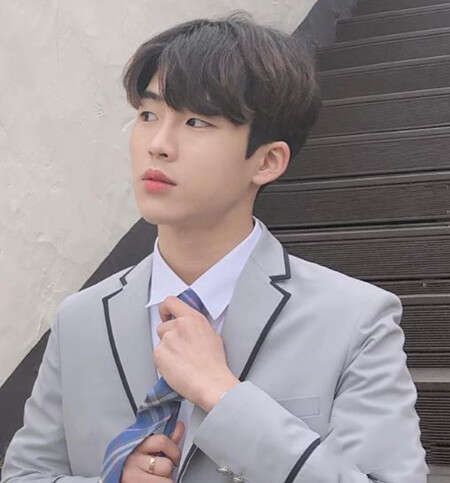 2019春夏男生最火的男生烫发