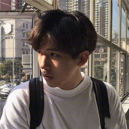 男生怎么根据脸型来选择发型