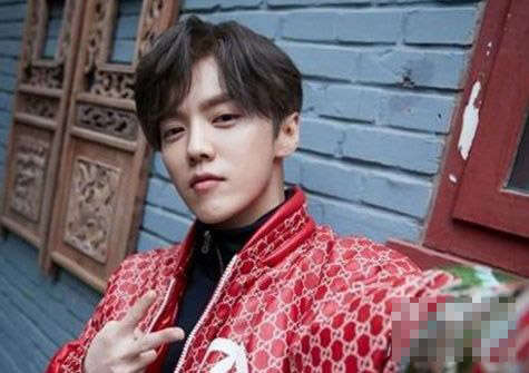 四六分发型的男明星 李易峰 黄子韬 蔡徐坤