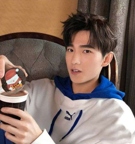 四六分发型的男明星 李易峰 黄子韬 蔡徐坤