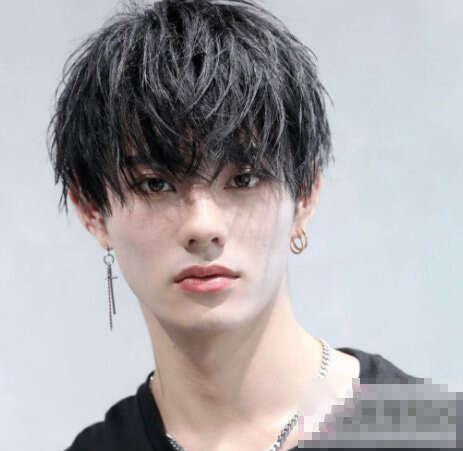 男生不同脸型做什么烫发好看