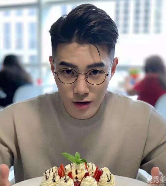 2021男生发型怎么剪 看看发型师怎么说
