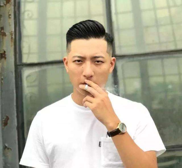 五款时髦流行的男生发型 潮男必备发型