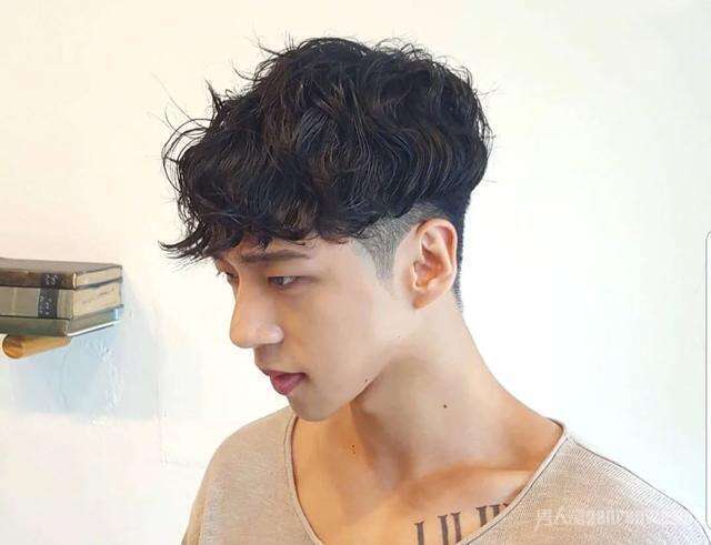 五款时髦流行的男生发型 潮男必备发型