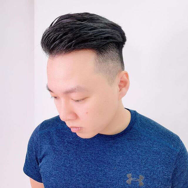 男生留背头发型很油腻吗?答案是NO!