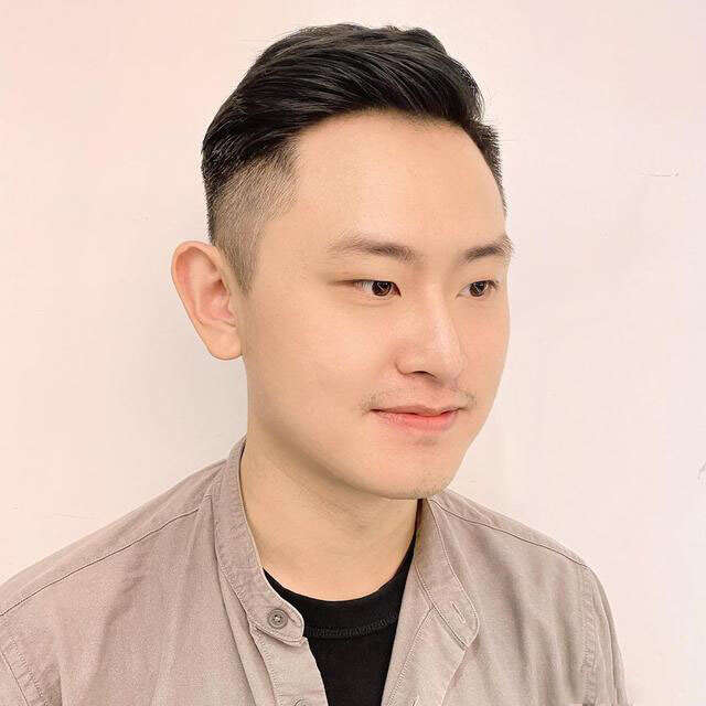 男生留背头发型很油腻吗?答案是NO!