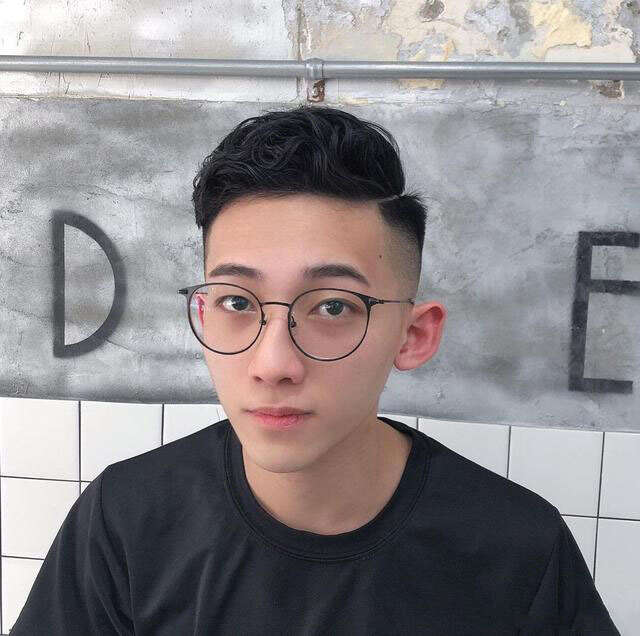 男生留背头发型很油腻吗?答案是NO!