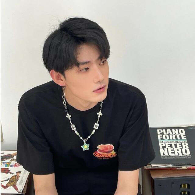 深受年轻小哥哥喜欢的4款男生发型