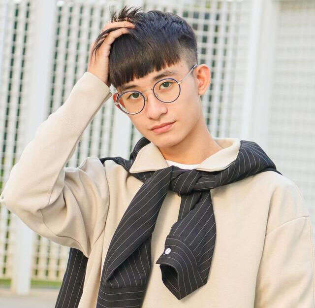 二十来岁剪什么发型好看帅气