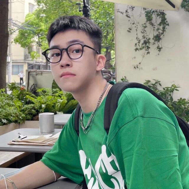 二十来岁的男生夏天发型怎么剪