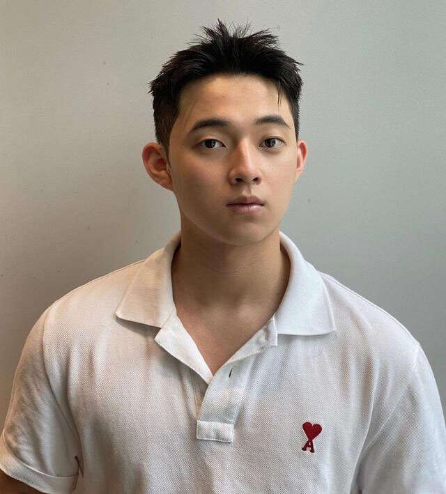 二十多岁的男生夏天发型这样剪最帅