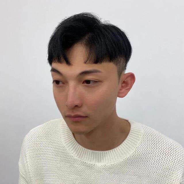 夏天试试这三款发型 修饰脸型清爽帅气