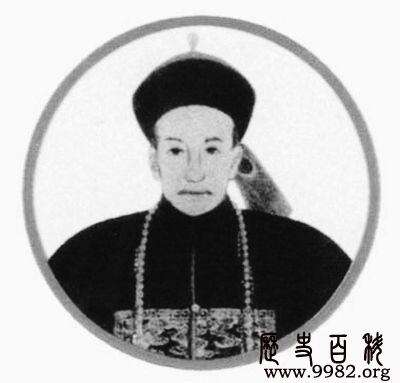 和珅赐死前高喊:我有免死金牌!嘉庆:看清楚上面还有3个字了吗