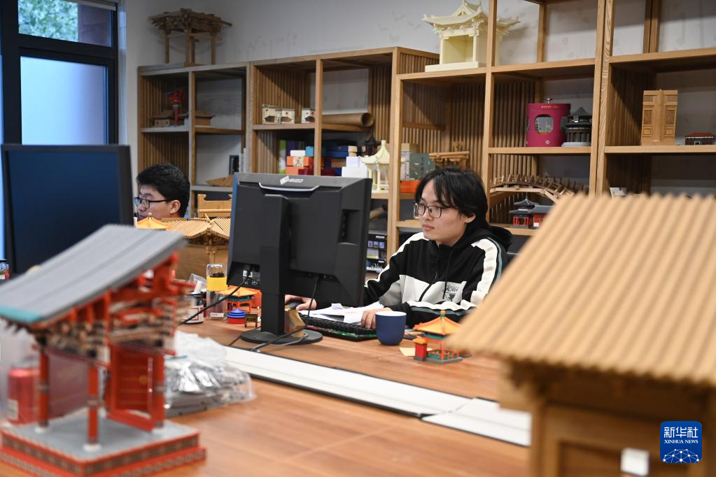 浙江:大运河边闲置厂房变身文创园