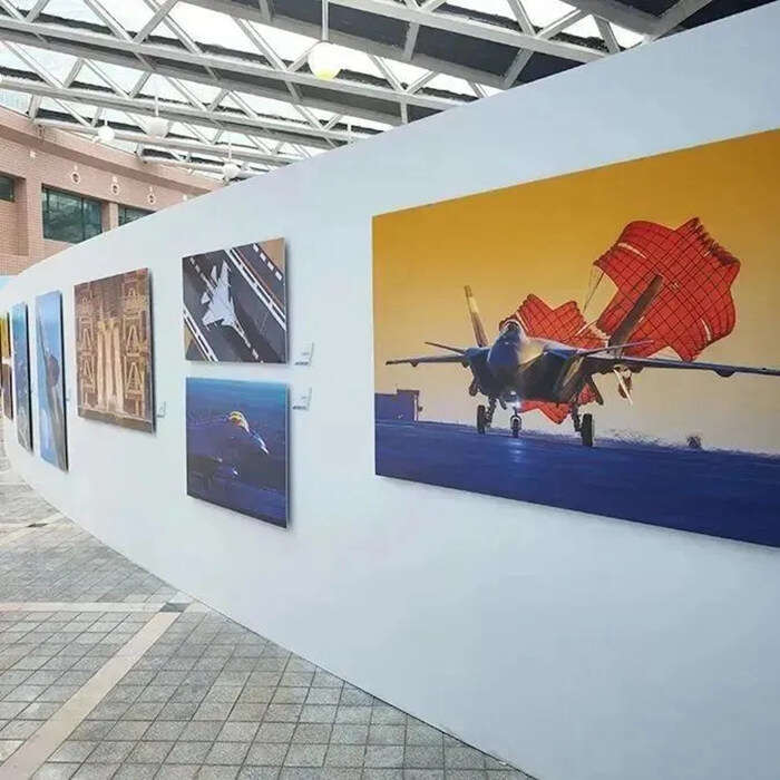 “天空有多遥远——中国航空航天摄影作品展”开幕