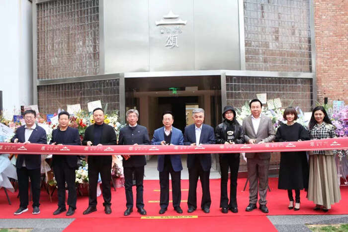 “颂艺术中心”开馆展:22位中国当代知名艺术家讲述时代共振