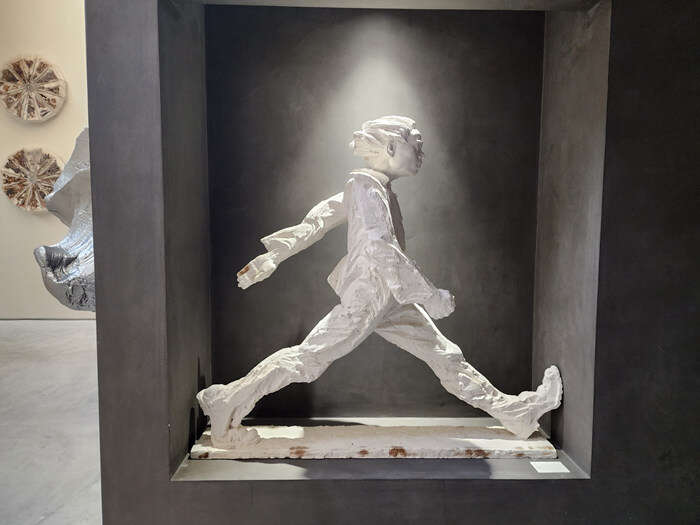 “颂艺术中心”开馆展:22位中国当代知名艺术家讲述时代共振