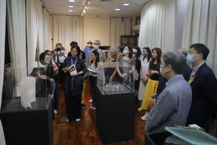 “琉光异彩:国际玻璃艺术邀请展”在澳门开幕