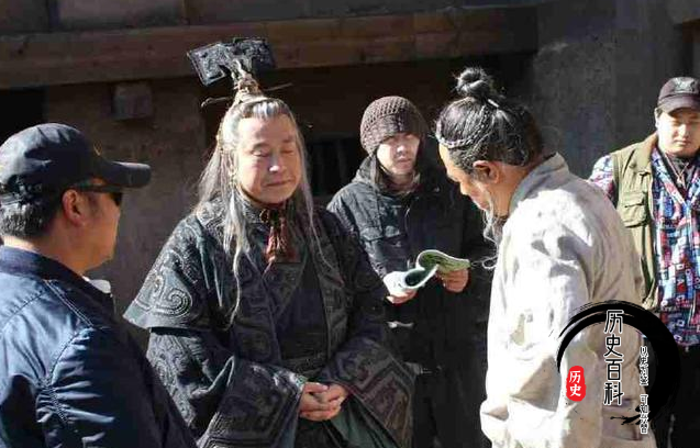 李斯的女儿嫁给了公子扶苏吗?那为什么李斯不帮女婿扶苏而去帮胡亥?
