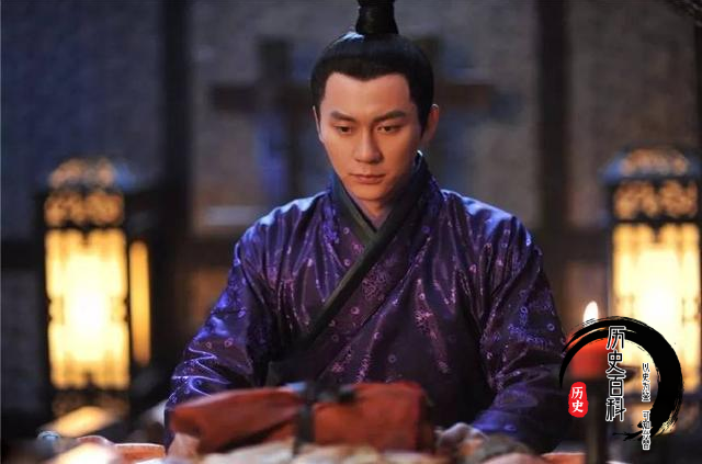 一代战神李牧传奇:李牧天生残疾,右臂伸不直是真的吗?如何评价李牧之死