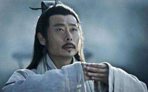 汉初三杰中刘邦为何最忌惮韩信?只因韩信有着武将身份