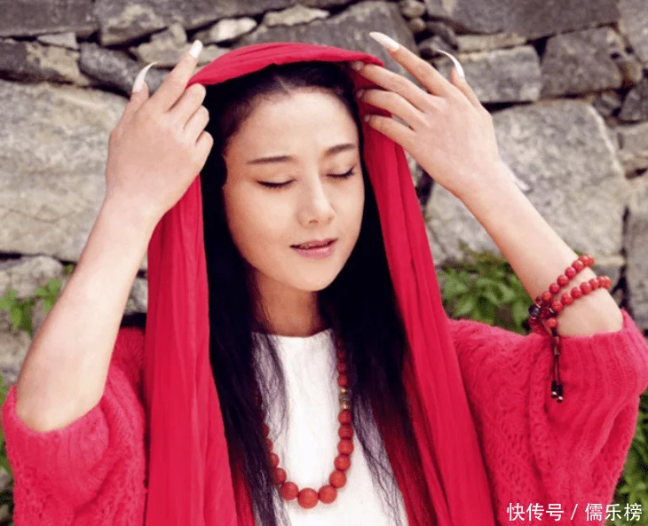 杨丽萍豪宅被查封,网友直呼大快人心,鲁豫为何成了大功臣?