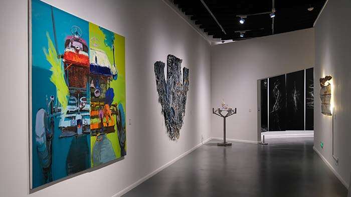 现场|“唯物思维:首届国际当代材料艺术双年展”