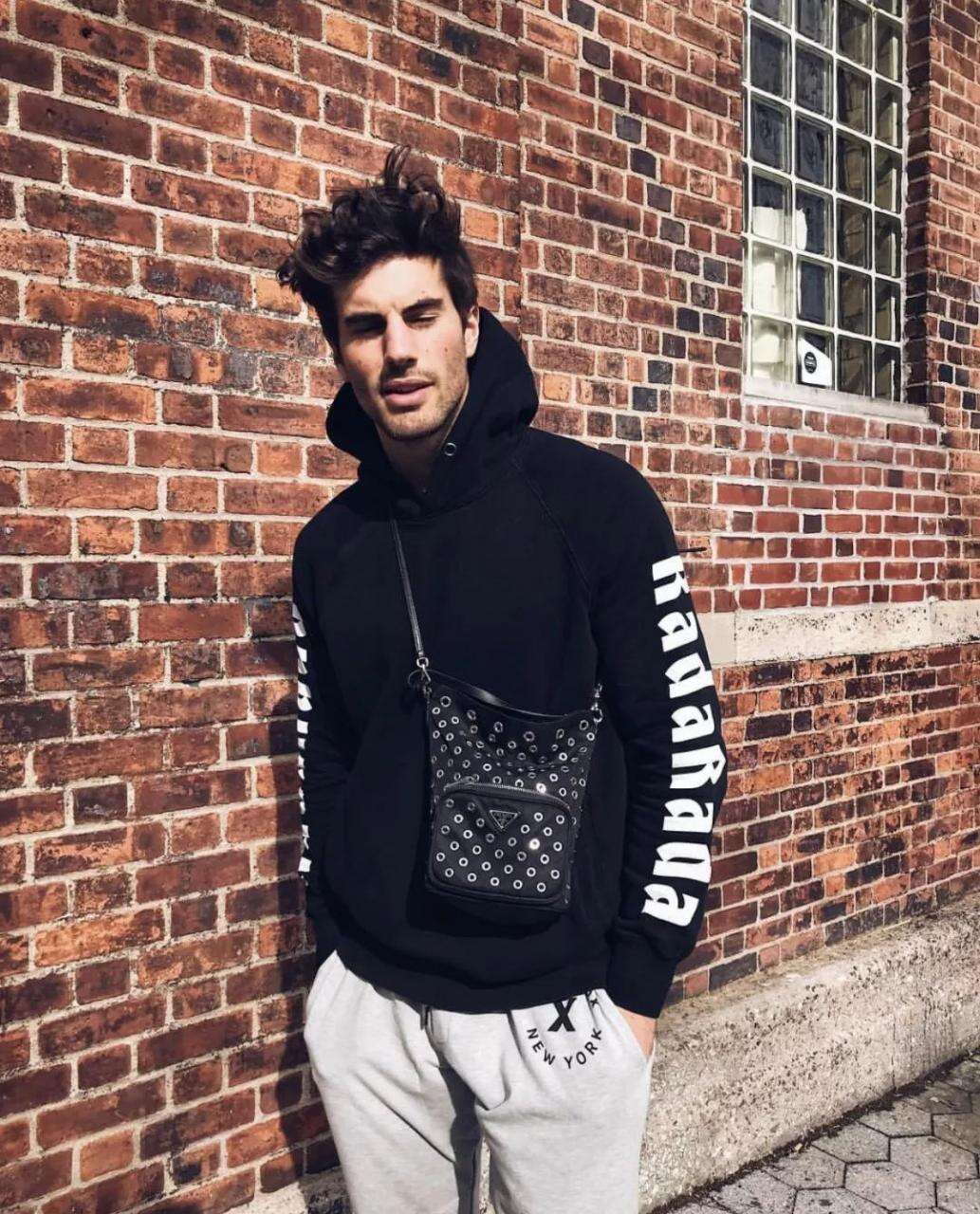 男神界的萌咖拳击手IMG Models签约男模Douglas Joseph 生活照多图