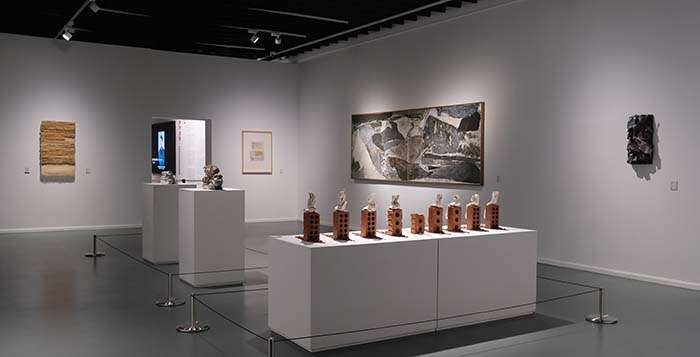 现场|“唯物思维:首届国际当代材料艺术双年展”