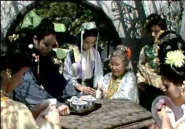 围炉煮茶|《红楼梦》里最盛大的“下午茶”
