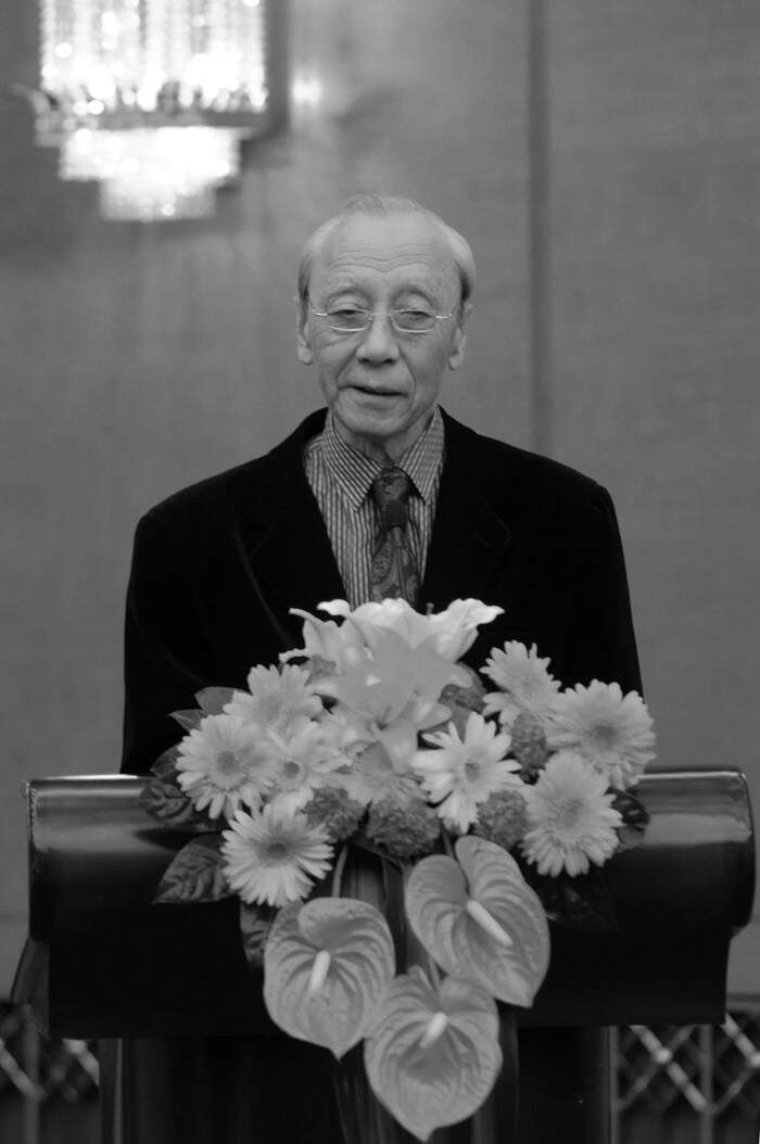 著名艺术家、中国油画学会名誉会长詹建俊先生逝世