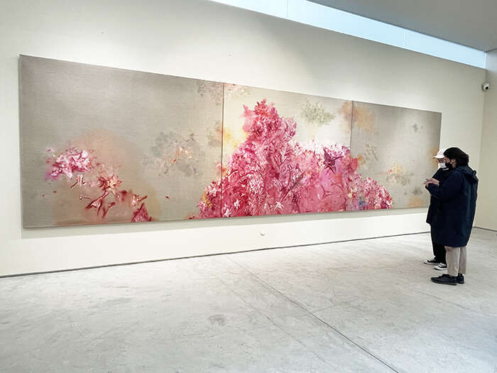 画笔下的生命日记:蔡锦个展“女人花”亮相“頌”艺术中心