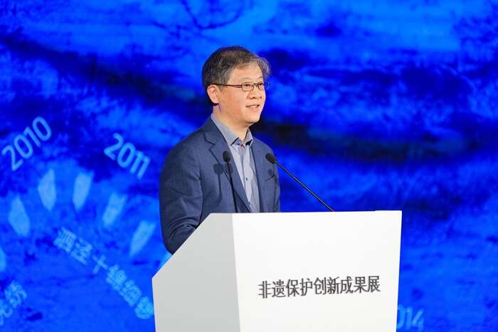 “文化、艺术与科学的融合创新发展论坛”暨“非遗保护创新成果展”在中国科技馆启幕