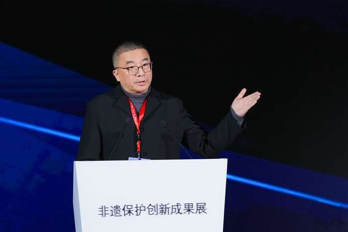 “文化、艺术与科学的融合创新发展论坛”暨“非遗保护创新成果展”在中国科技馆启幕