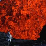进入地狱 Into the Inferno